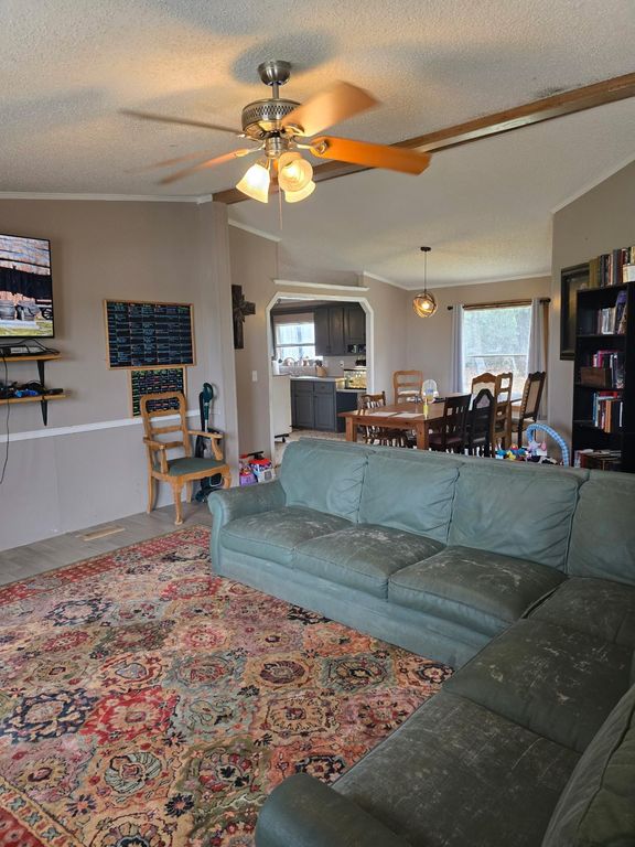 2901 Rolling Oaks Drive, Cleburne, TX 76031 — exterior