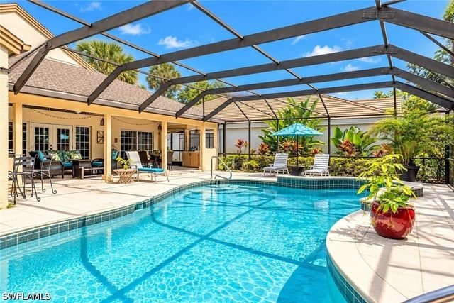 59 Grey Wing PT, Naples, FL 34113