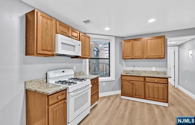 220 3rd Street 15, Passaic, NJ 07055