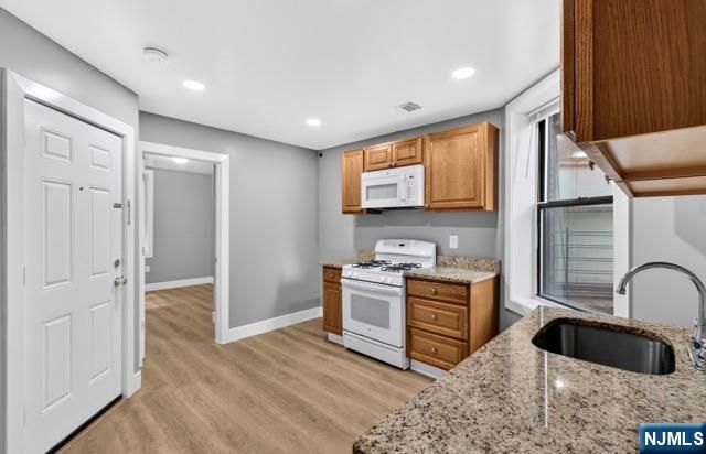 220 3rd Street 15, Passaic, NJ 07055
