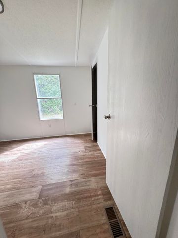 165 Camelot Place, Walterboro, SC 29488