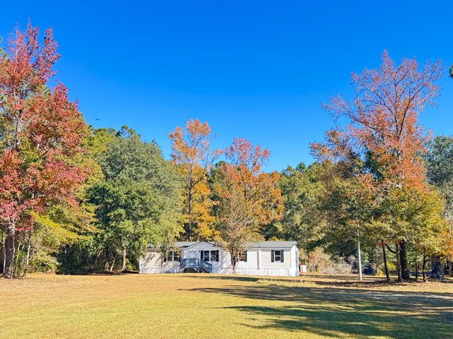 165 Camelot Place, Walterboro, SC 29488