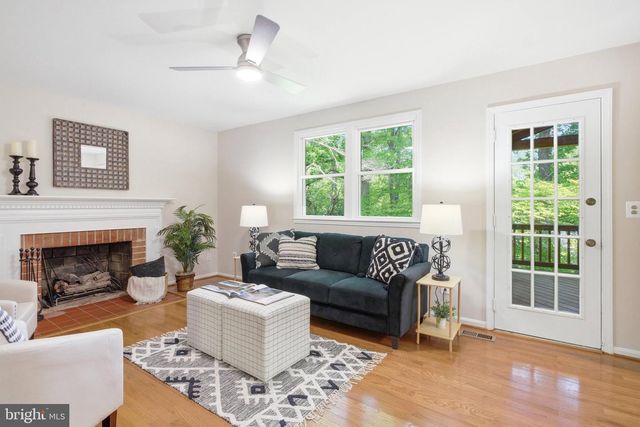 4749 FARNDON CT, Fairfax, VA 22032