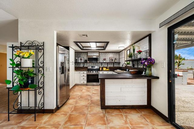 72794 Rancho Grande Drive, Palm Desert, CA 92260