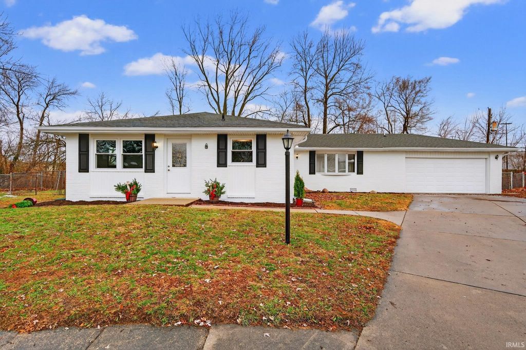 1900 Olds Court, Kokomo, IN 46902