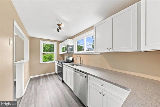 236 S ACADEMY AVE, Glenolden, PA 19036