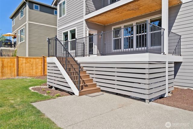 6730 Dusty Lane SE, Lacey, WA 98503