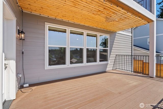 6730 Dusty Lane SE, Lacey, WA 98503