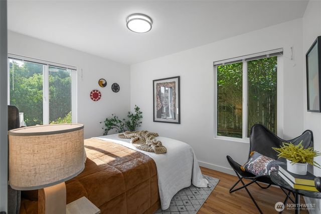 10617 39th Avenue SW, Seattle, WA 98146