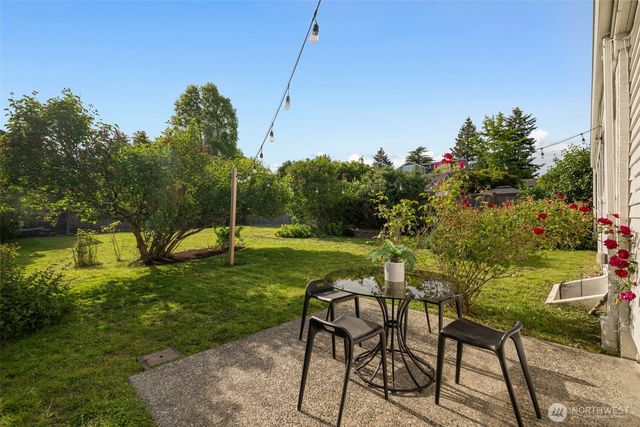 10617 39th Avenue SW, Seattle, WA 98146