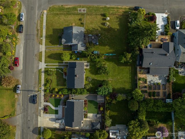 10617 39th Avenue SW, Seattle, WA 98146