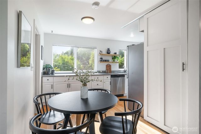 10617 39th Avenue SW, Seattle, WA 98146