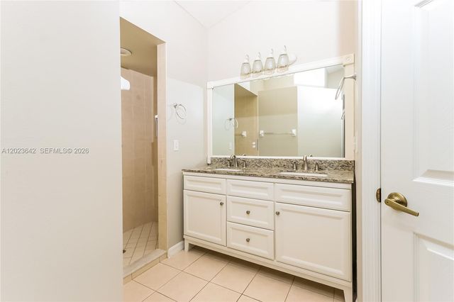 820 SW Dalton Ave, Port St. Lucie, FL 34953