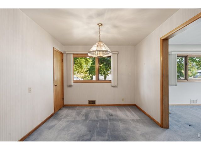 1542 W 16th St, Loveland, CO 80538