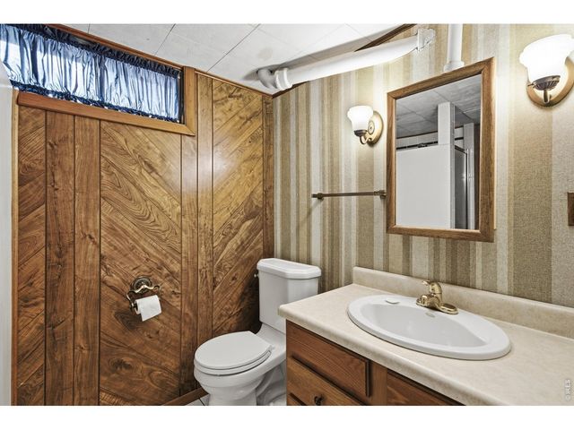 1542 W 16th St, Loveland, CO 80538