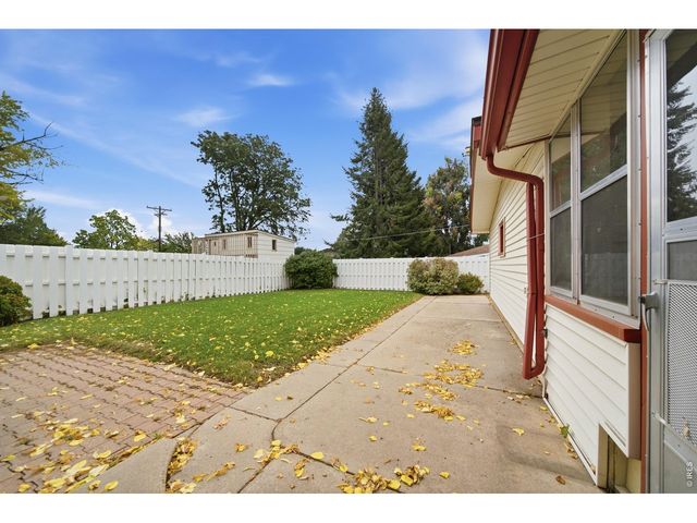 1542 W 16th St, Loveland, CO 80538