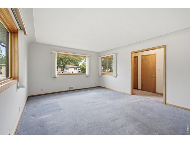1542 W 16th St, Loveland, CO 80538