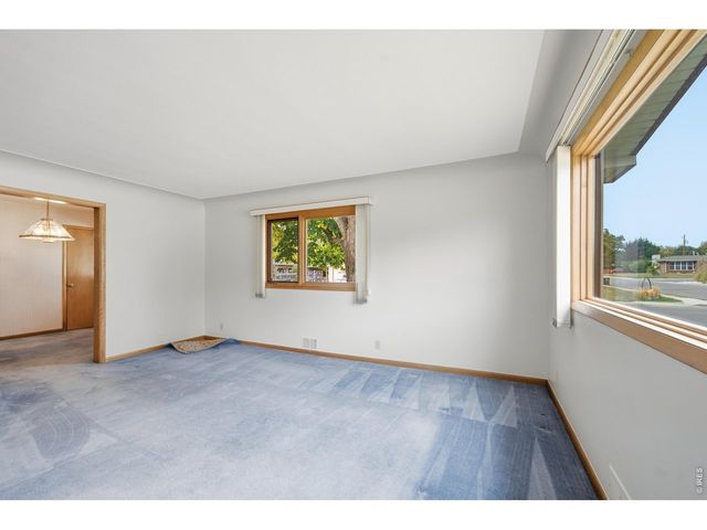 1542 W 16th St, Loveland, CO 80538