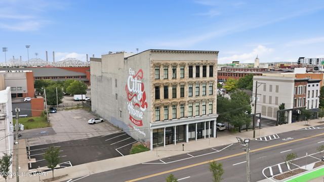 415 E Market St 201, Louisville, KY 40202