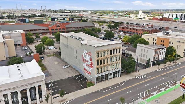415 E Market St 201, Louisville, KY 40202
