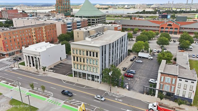 415 E Market St 201, Louisville, KY 40202