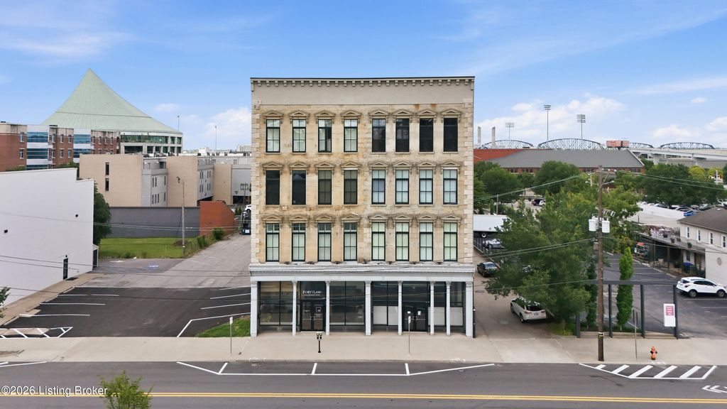415 E Market St 201, Louisville, KY 40202