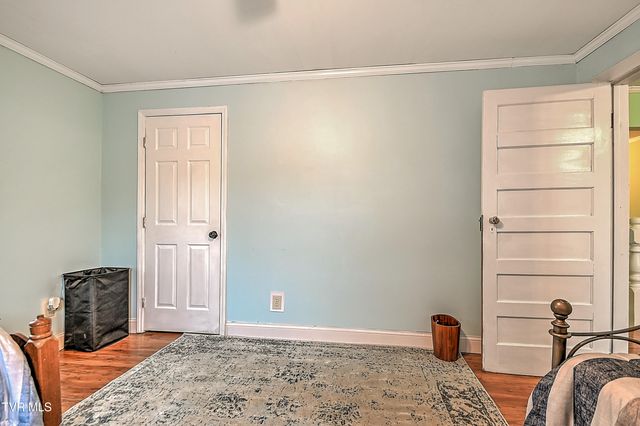 1421 Bishoptown Road, Duffield, VA 24244