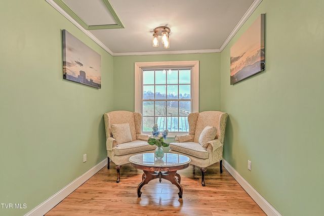 1421 Bishoptown Road, Duffield, VA 24244