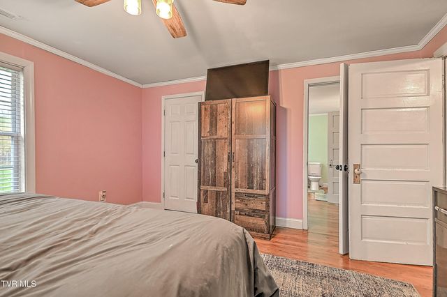 1421 Bishoptown Road, Duffield, VA 24244