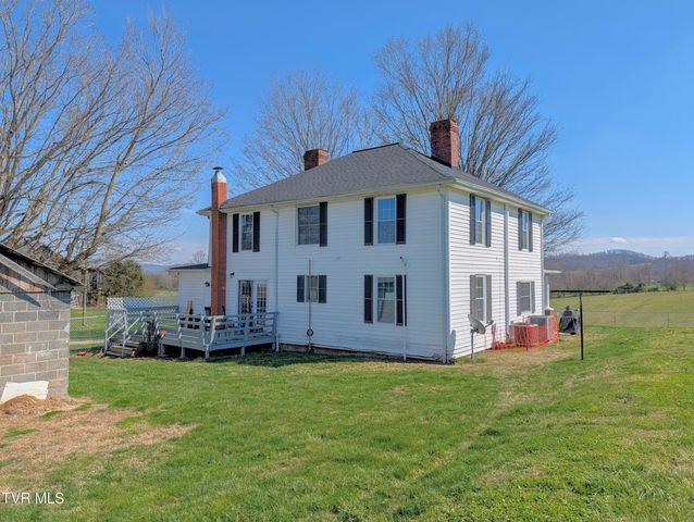 1421 Bishoptown Road, Duffield, VA 24244