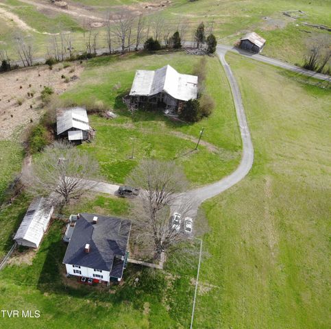 1421 Bishoptown Road, Duffield, VA 24244