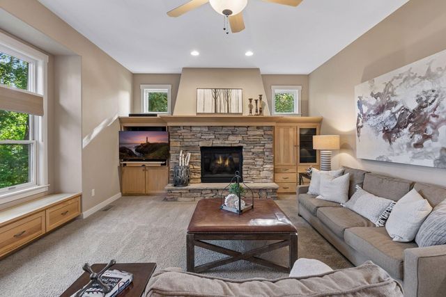 17866 179th Trail W, Lakeville, MN 55044