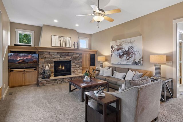 17866 179th Trail W, Lakeville, MN 55044