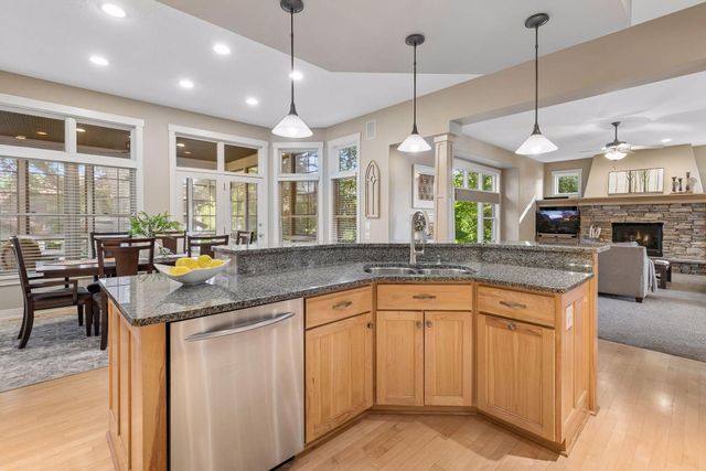 17866 179th Trail W, Lakeville, MN 55044