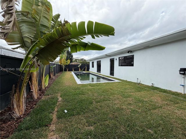 9410 SW 55th Street, Miami, FL 33165