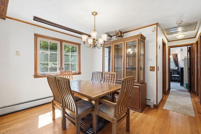 25 Gertrude St, Springfield, MA 01118