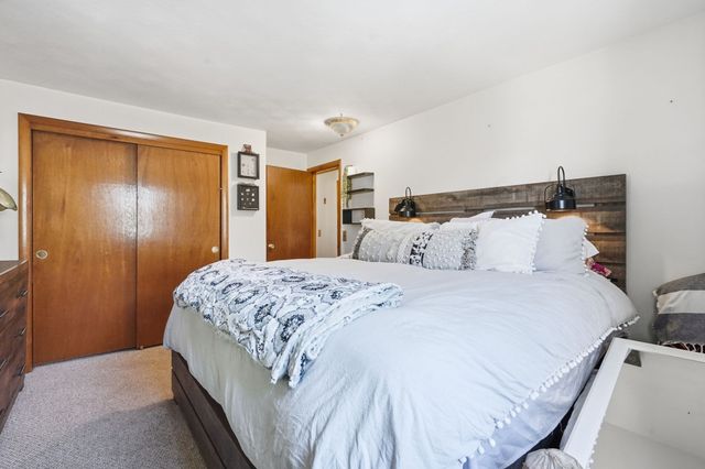 25 Gertrude St, Springfield, MA 01118