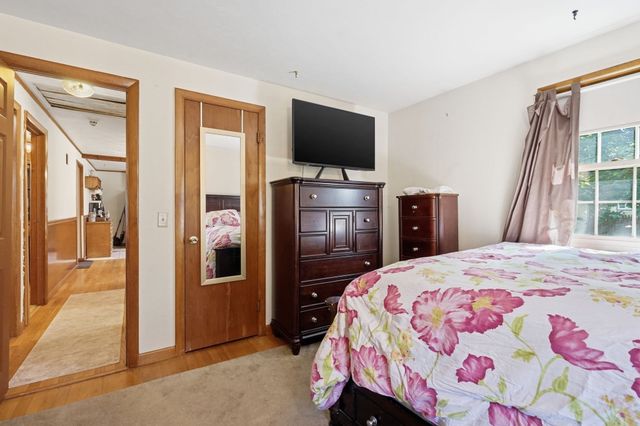 25 Gertrude St, Springfield, MA 01118