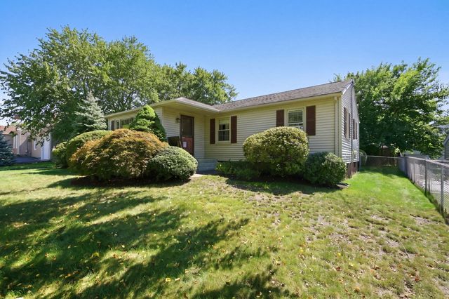 25 Gertrude St, Springfield, MA 01118