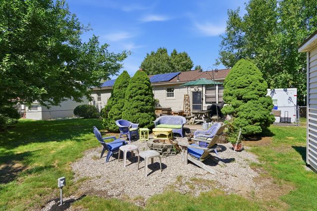 25 Gertrude St, Springfield, MA 01118