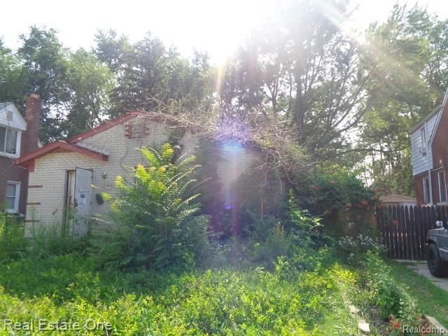 19417 Grandview Street, Detroit, MI 48219