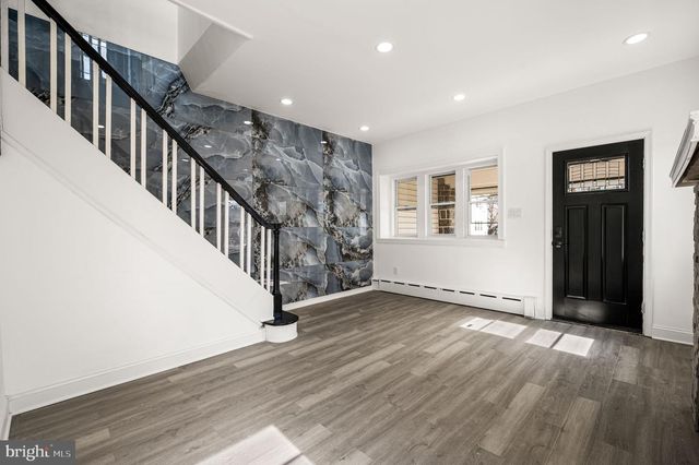 80 KENNY AVE, Sharon Hill, PA 19079