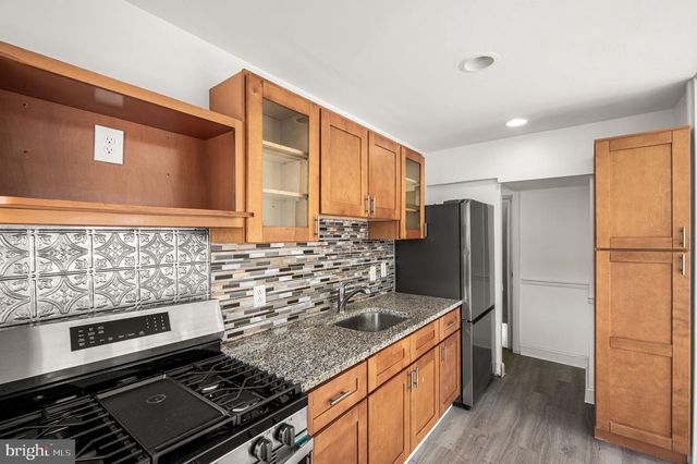 80 KENNY AVE, Sharon Hill, PA 19079