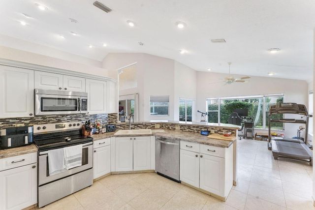 6077 Slice Court, Boynton Beach, FL 33437