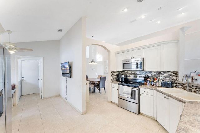 6077 Slice Court, Boynton Beach, FL 33437