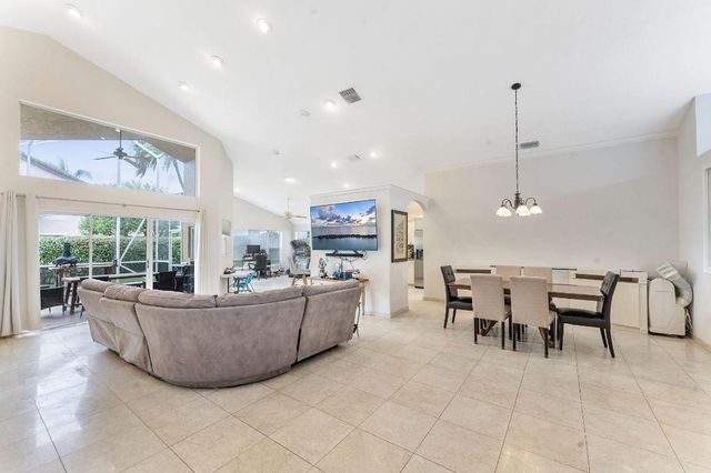 6077 Slice Court, Boynton Beach, FL 33437