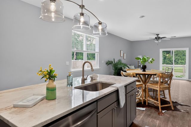 227 N Light Way, Summerville, SC 29486