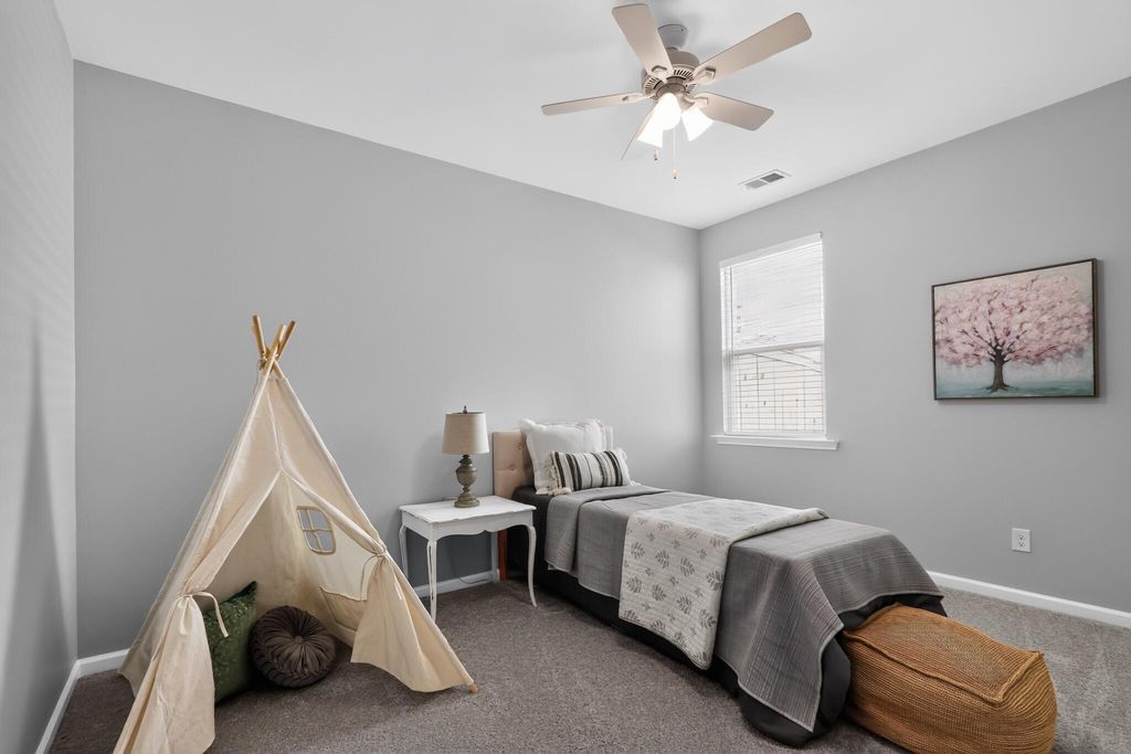 Image 19 of property listing at 227 N Light Way, Summerville, SC 29486