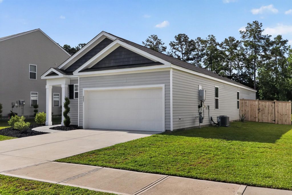 Image 27 of property listing at 227 N Light Way, Summerville, SC 29486