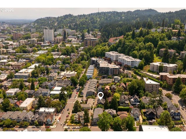 2425 Nw JOHNSON St, Portland, OR 97210